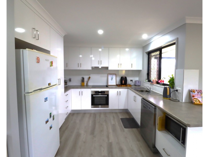 146 Station Road, Horton QLD 4660