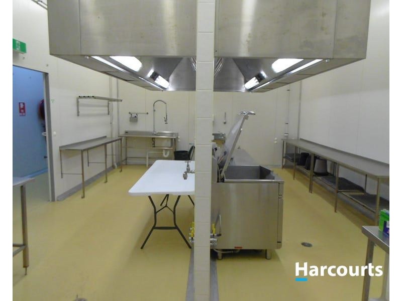 3 Browns Road, Childers QLD 4660