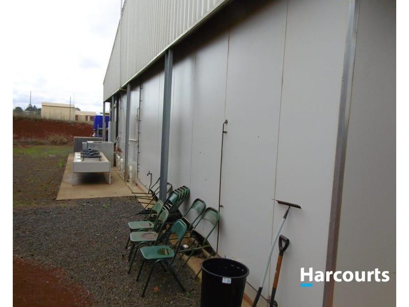 3 Browns Road, Childers QLD 4660