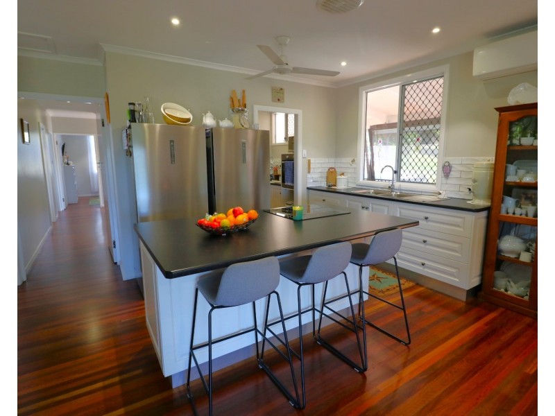 19 Elizabeth Street, Childers QLD 4660