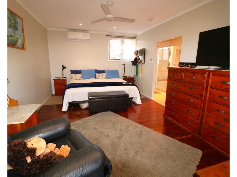 19 Elizabeth Street, Childers QLD 4660
