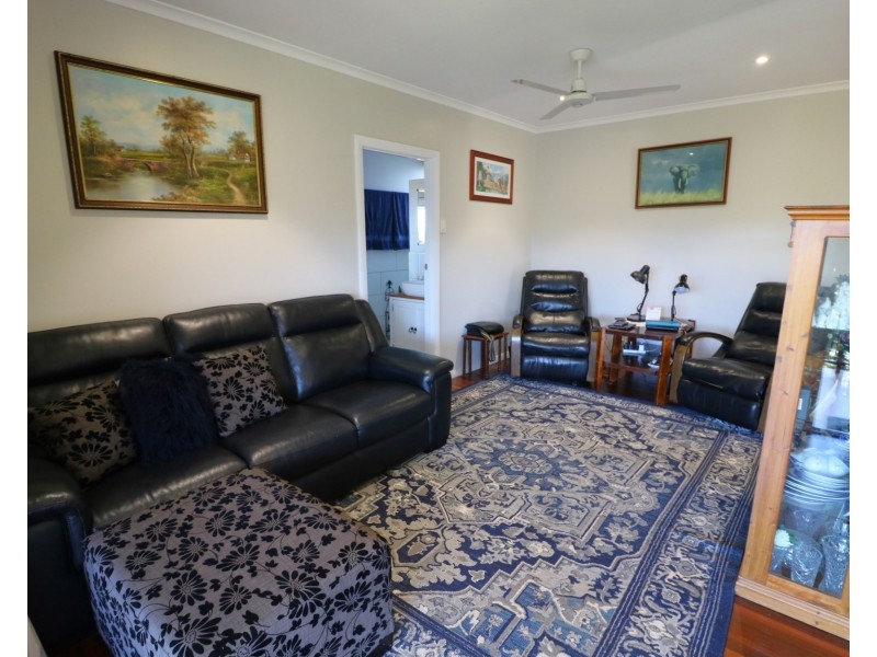 19 Elizabeth Street, Childers QLD 4660