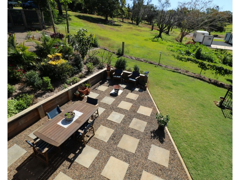 19 Elizabeth Street, Childers QLD 4660