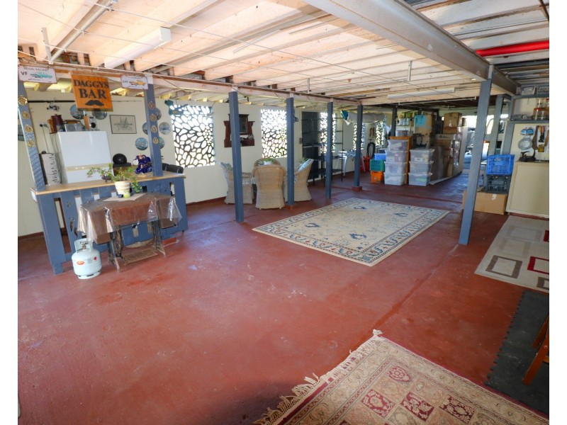 19 Elizabeth Street, Childers QLD 4660