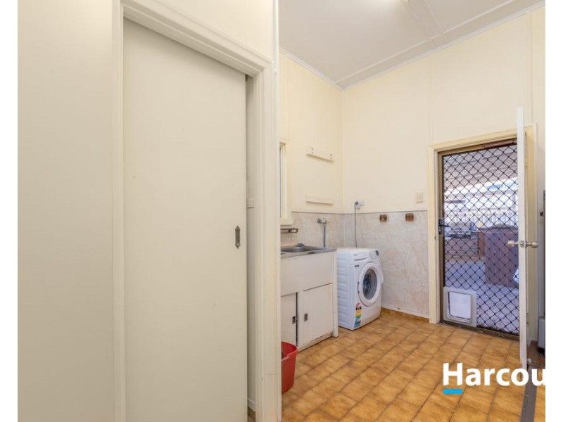 79 Water Street, Walkervale QLD 4670