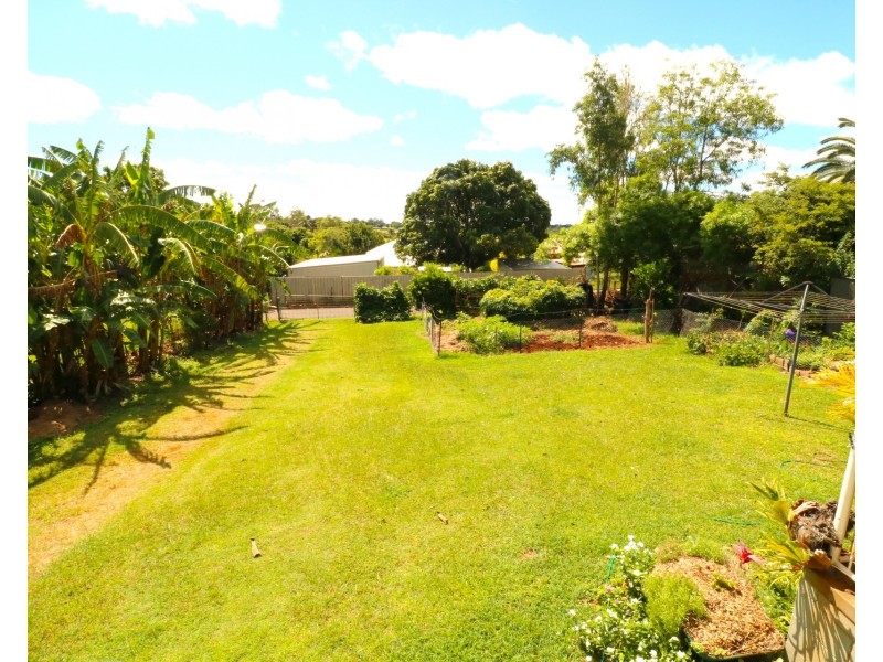 5 Queen Street, Childers QLD 4660
