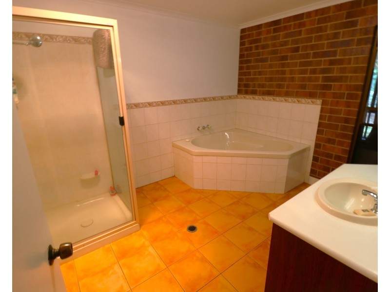 46 Huxley Road, Childers QLD 4660