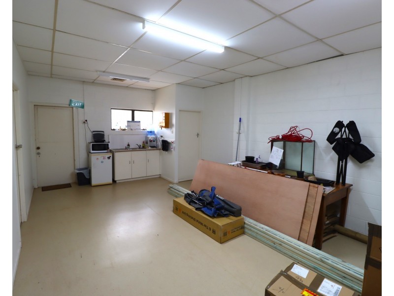 94 CHURCHILL ST, Childers QLD 4660