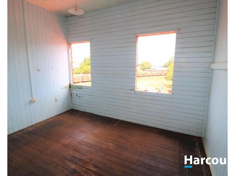 6 Randall Street, Childers QLD 4660