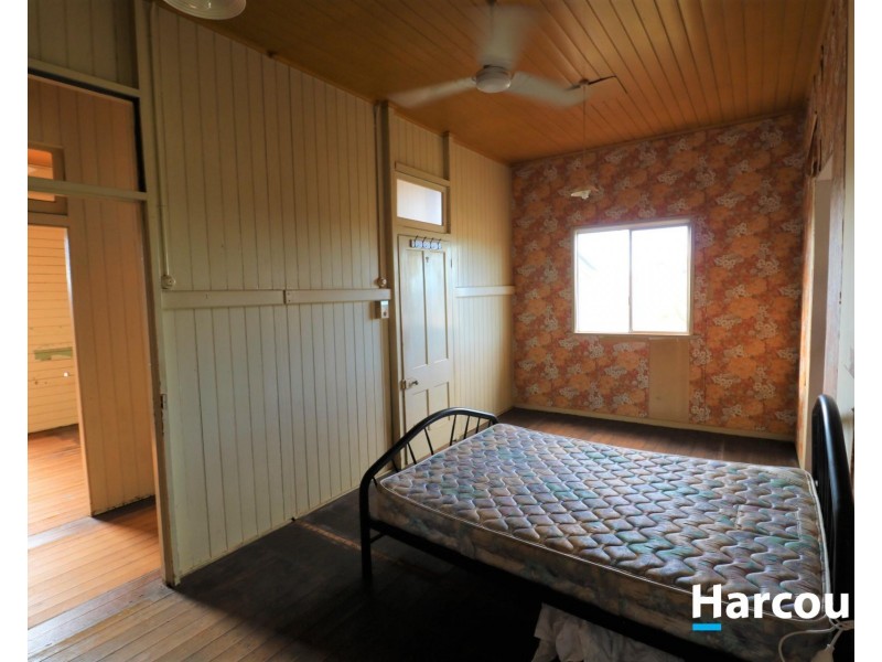 6 Randall Street, Childers QLD 4660