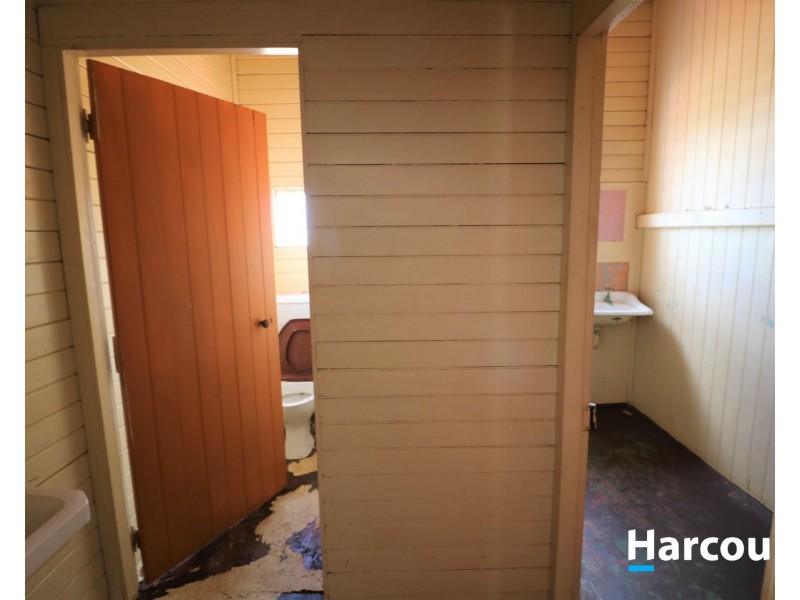 6 Randall Street, Childers QLD 4660