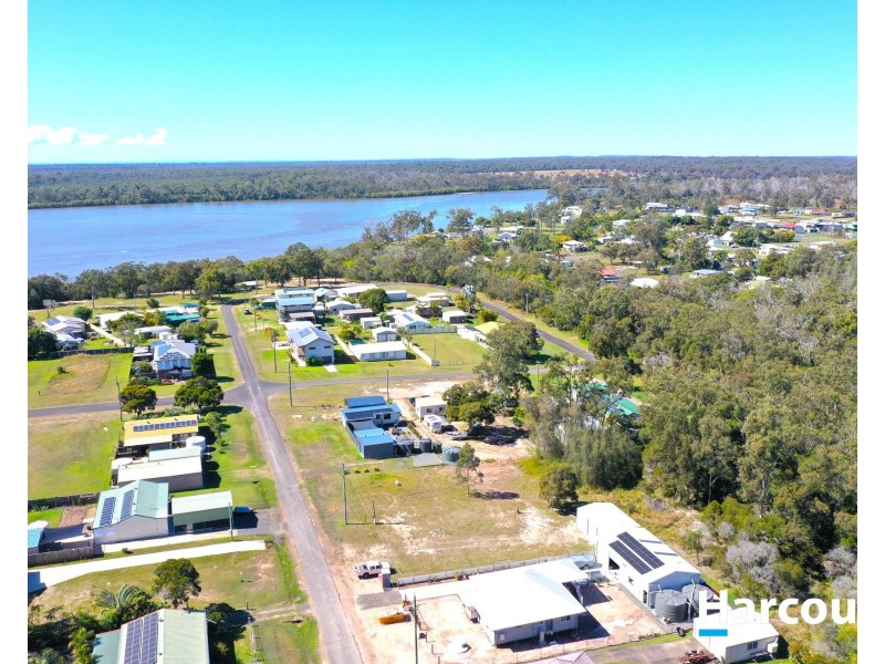 7 Hull St, Buxton QLD 4660