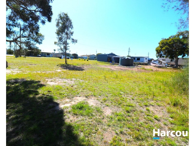 7 Hull St, Buxton QLD 4660