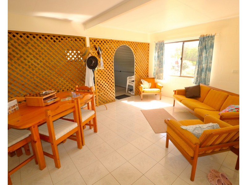 11 Powers Street, Buxton QLD 4660