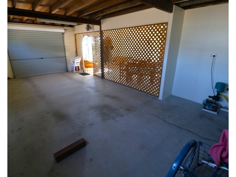 11 Powers Street, Buxton QLD 4660