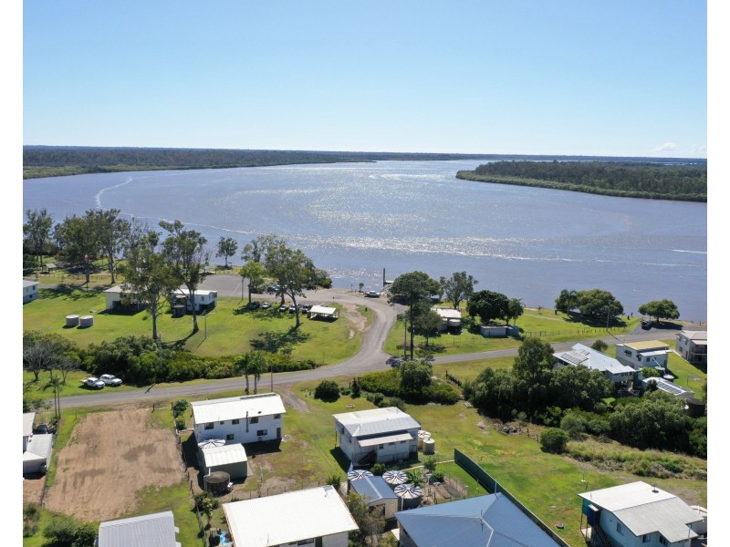 11 Powers Street, Buxton QLD 4660