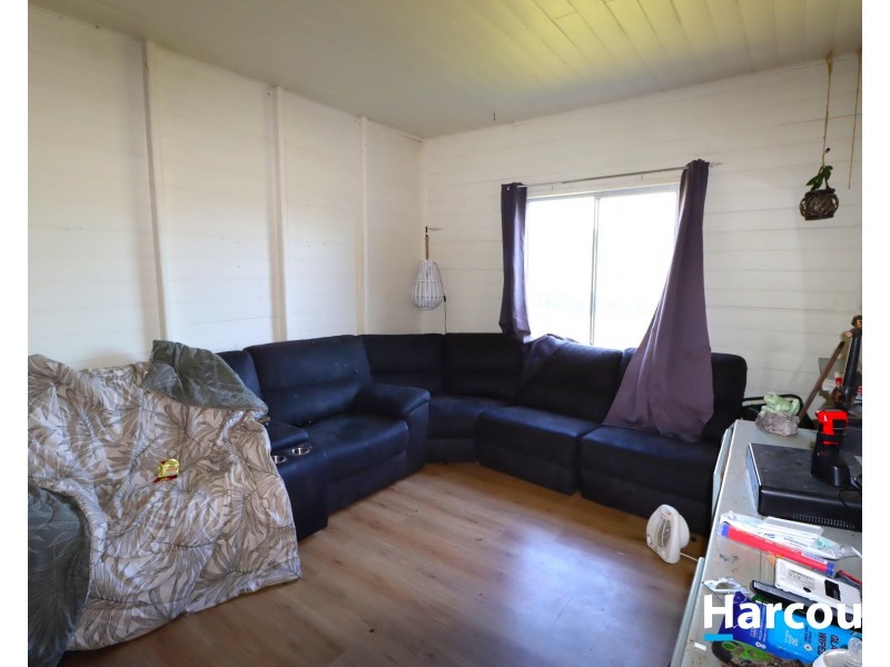 35 George St, Biggenden QLD 4621