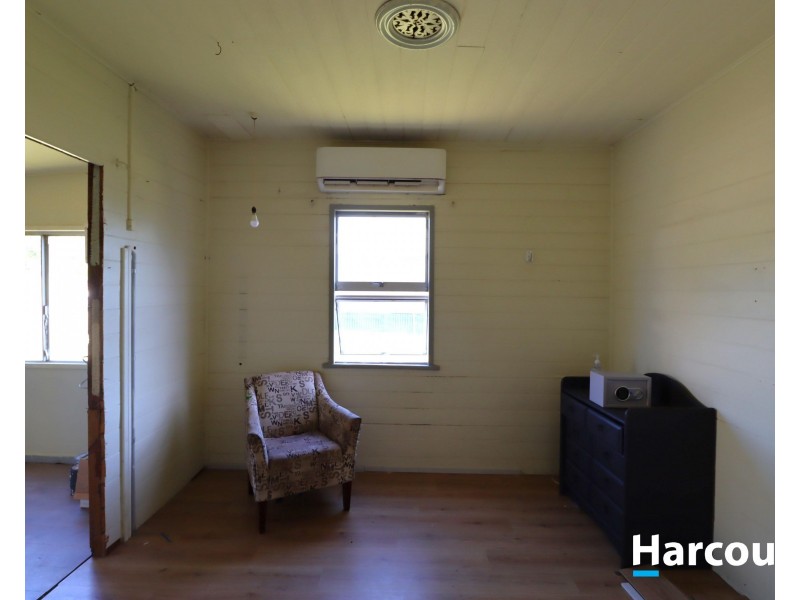 35 George St, Biggenden QLD 4621