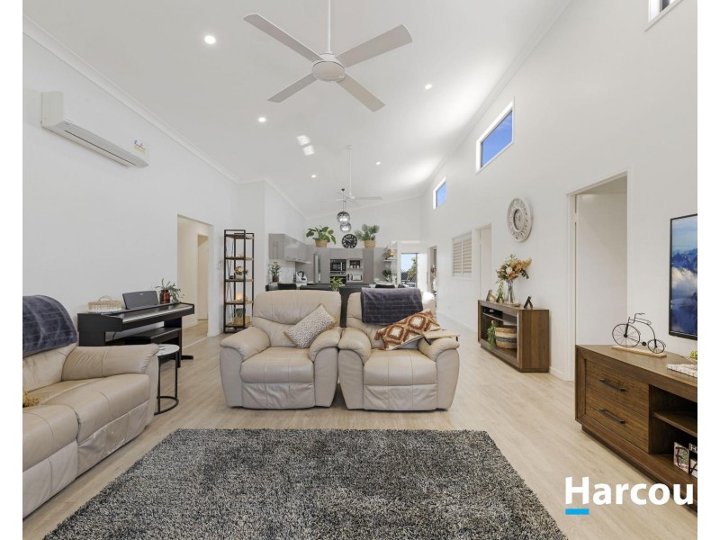 63 Mariners Way, Bundaberg North QLD 4670
