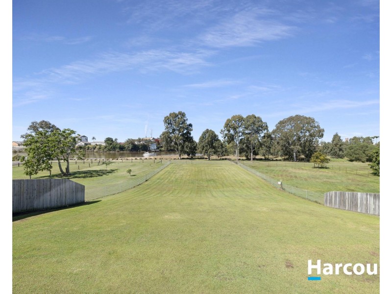 63 Mariners Way, Bundaberg North QLD 4670