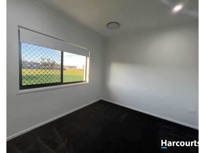 33a Von Deest Street, Kensington QLD 4670