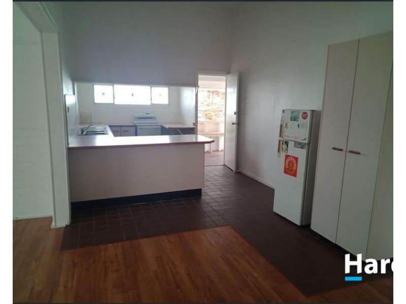 1/37 Macrossan Street, Childers QLD 4660