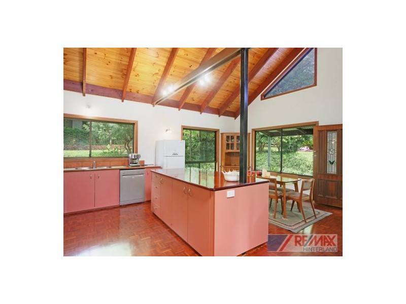 7 Currawong Drive, Maleny QLD 4552