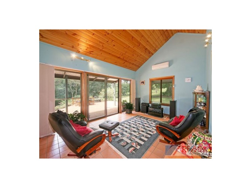 7 Currawong Drive, Maleny QLD 4552