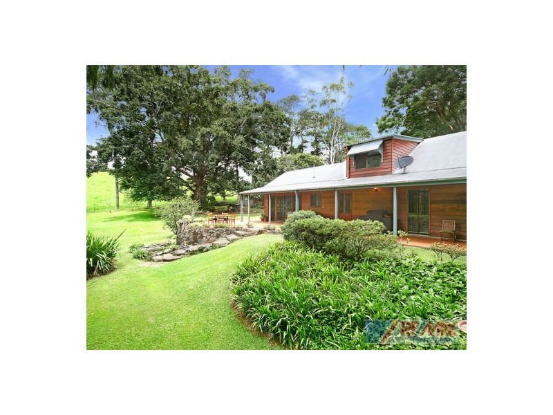 7 Currawong Drive, Maleny QLD 4552