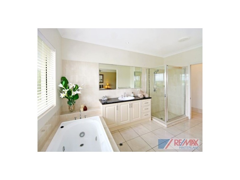 13 Lansdowne Rise, Maleny QLD 4552