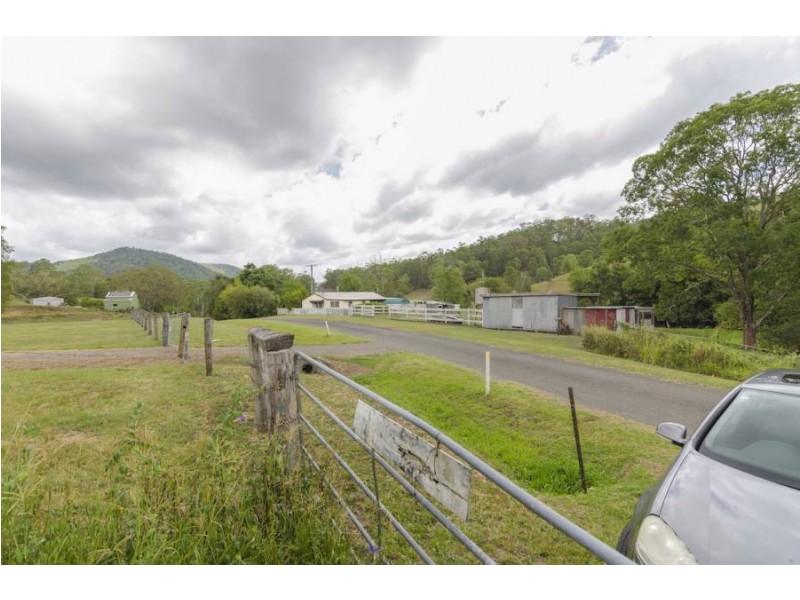 62 Upper Cedar Creek Road, Maleny QLD 4552