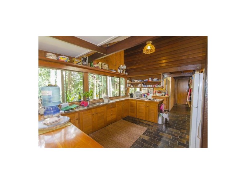 26 Howards Lane, Maleny QLD 4552