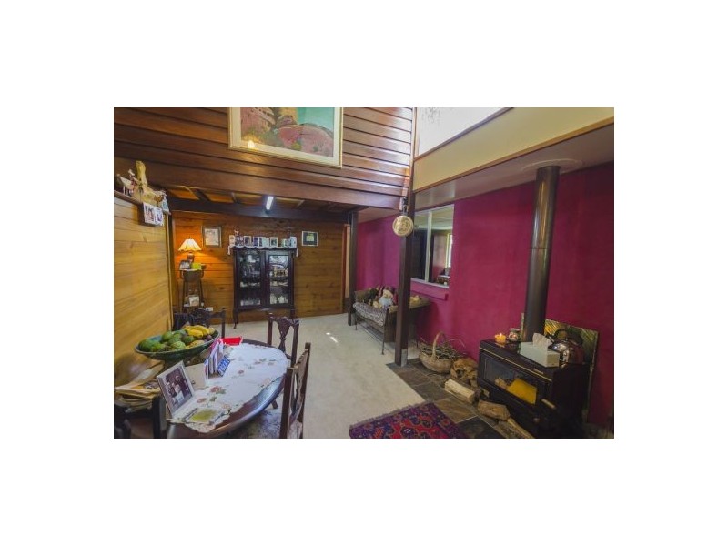 26 Howards Lane, Maleny QLD 4552