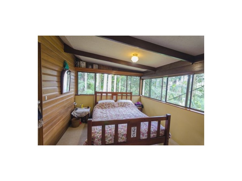 26 Howards Lane, Maleny QLD 4552