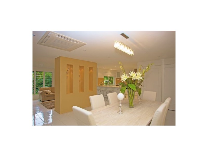 53 Mary Cairncross Avenue, Maleny QLD 4552