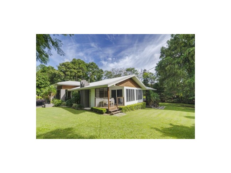 53 Mary Cairncross Avenue, Maleny QLD 4552