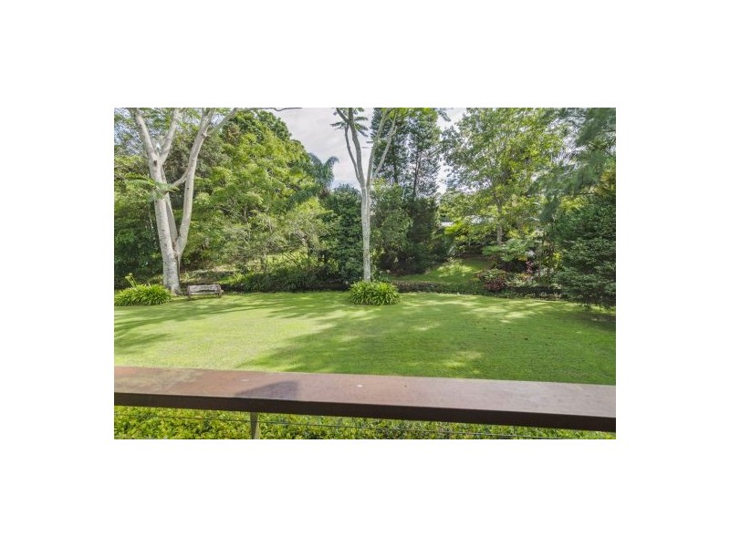 53 Mary Cairncross Avenue, Maleny QLD 4552