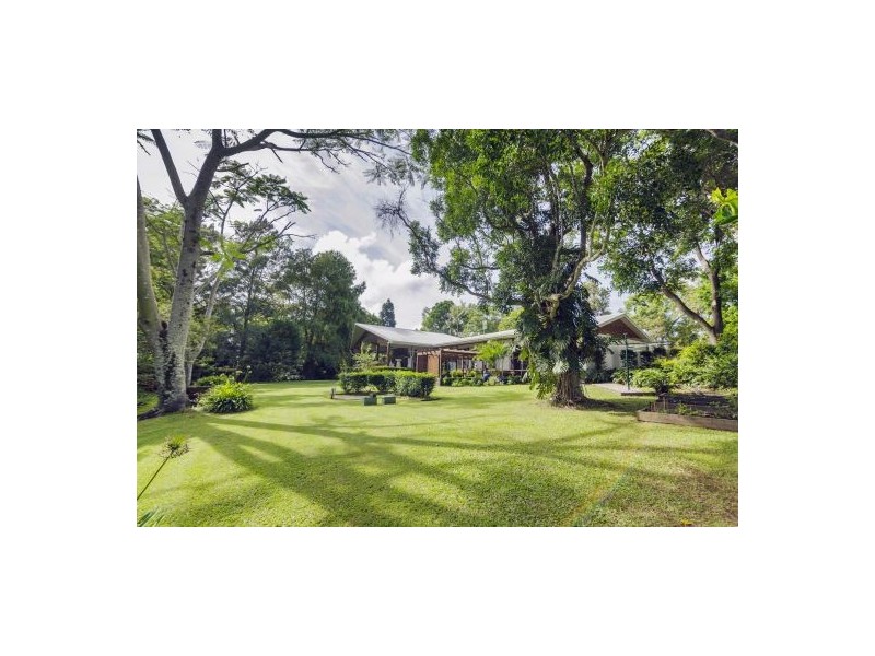 53 Mary Cairncross Avenue, Maleny QLD 4552