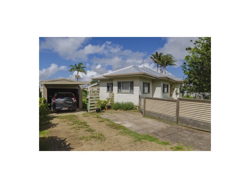 26 Tamarind Street, Maleny QLD 4552