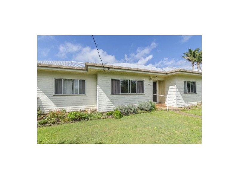 26 Tamarind Street, Maleny QLD 4552