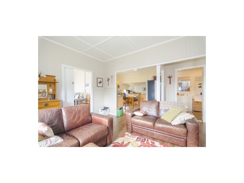 26 Tamarind Street, Maleny QLD 4552