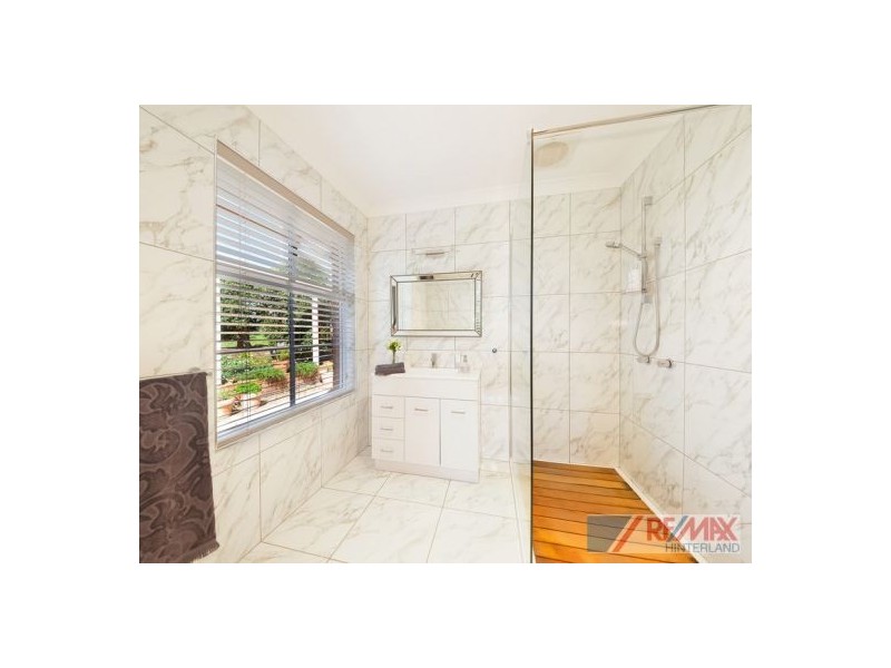 12 Moffitt Court, Maleny QLD 4552