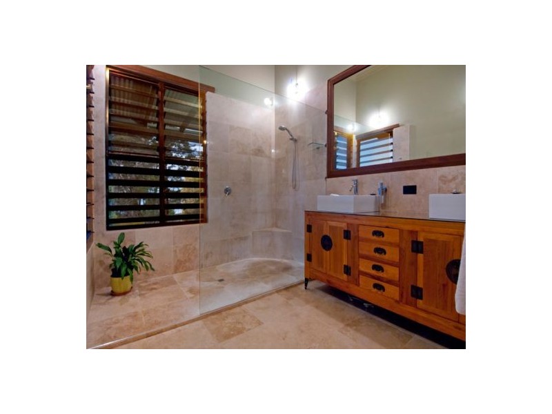 214 Hovard Road, Maleny QLD 4552