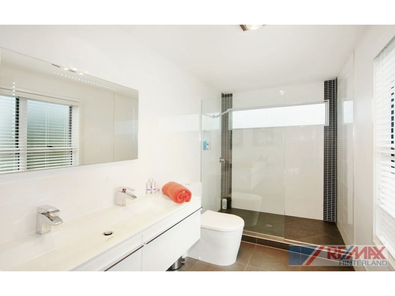 10 Piccabeen Place, Maleny QLD 4552