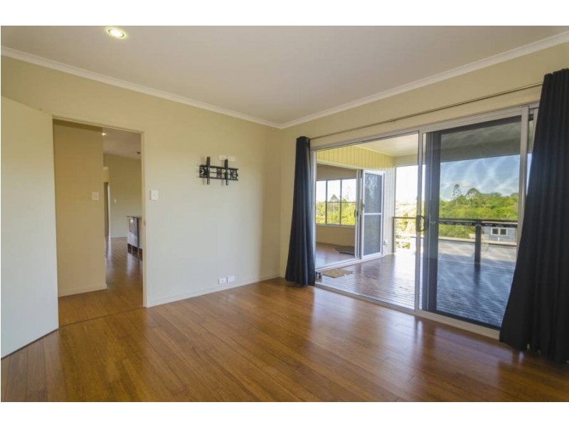 58 Hakea Avenue, Maleny QLD 4552