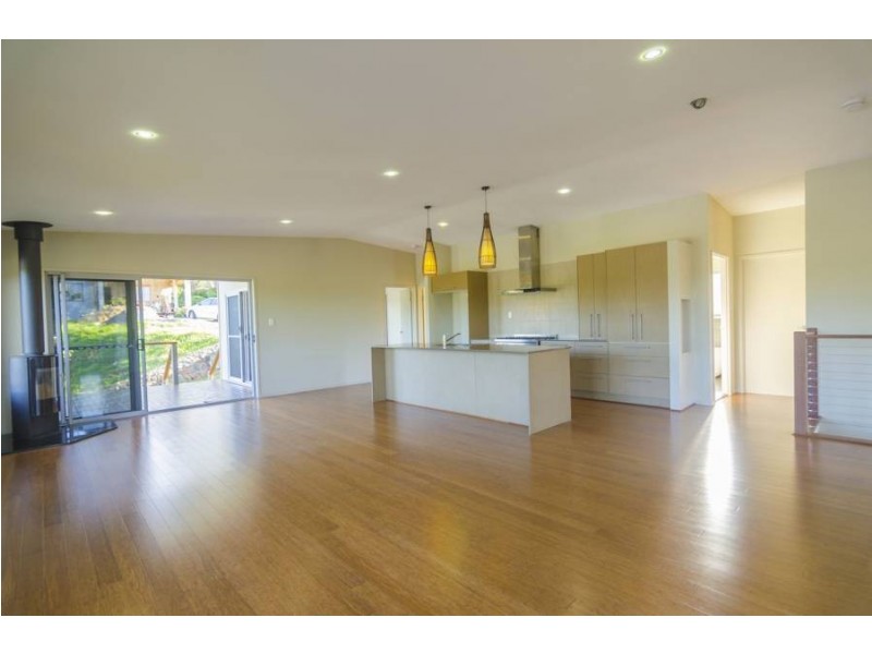 58 Hakea Avenue, Maleny QLD 4552