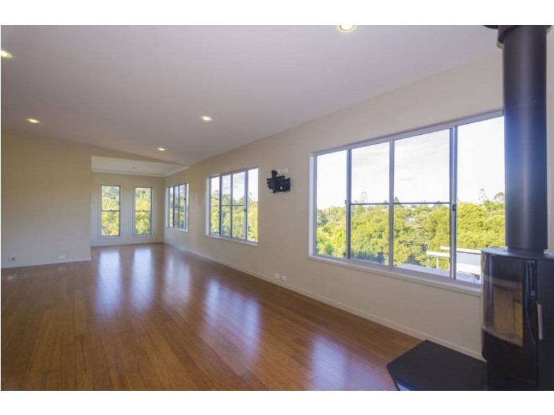 58 Hakea Avenue, Maleny QLD 4552