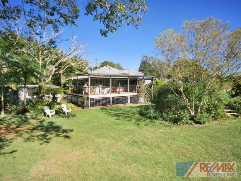 17 Gumland Drive, Maleny QLD 4552