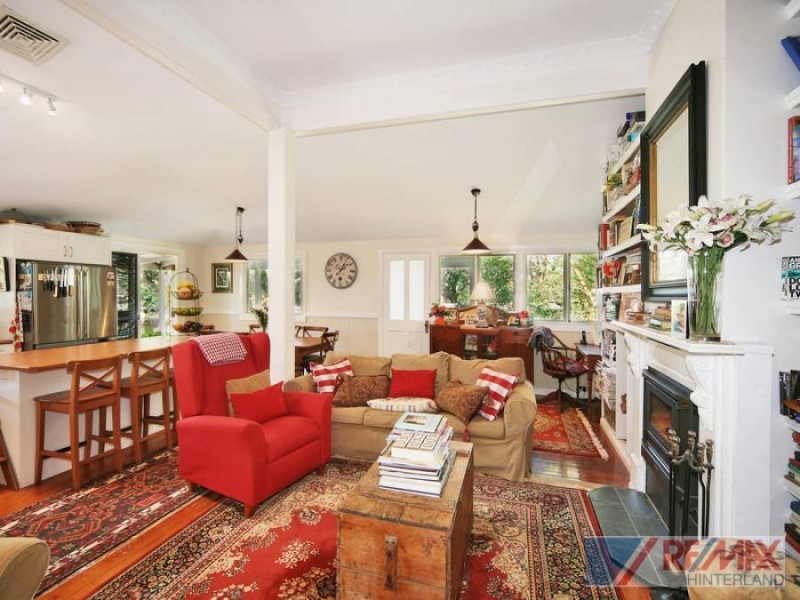 17 Gumland Drive, Maleny QLD 4552