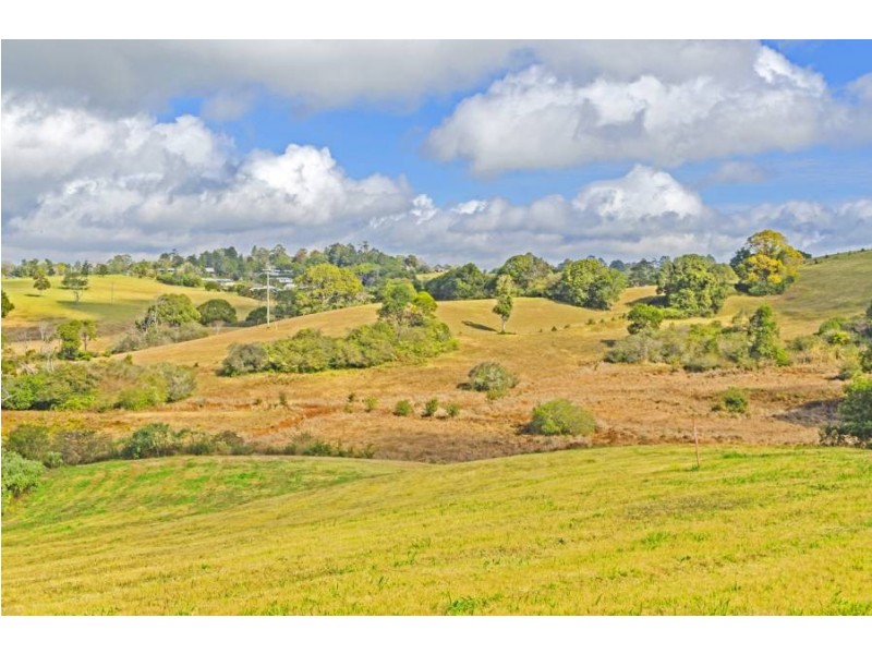 18 Greenfields Court, Maleny QLD 4552